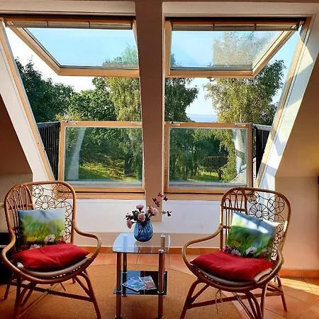 Traumblick Sellin: Spacious Beachside With Pool And Sauna *