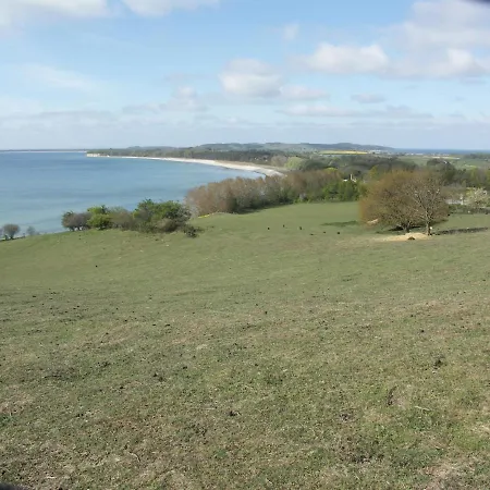 Апартаменты Traumblick Und Komfort - Lichtdurchflutete 85 Qm Nahe Suedstrand Inklusive Schwimmbad Und Sauna Im Ahoi Sellin