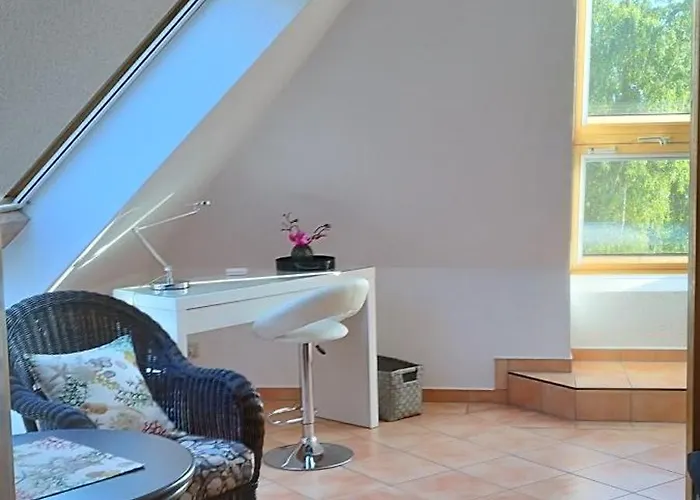 Traumblick Und Komfort - Lichtdurchflutete 85 Qm Nahe Suedstrand Inklusive Schwimmbad Und Sauna Im Ahoi Sellin غورين